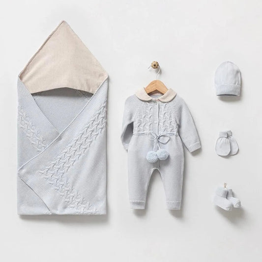 Tenue maternité garçon tricot bio. Succès assuré à la maternité et famille avec ce coffret bébé coton bio GOTS 0-3 mois