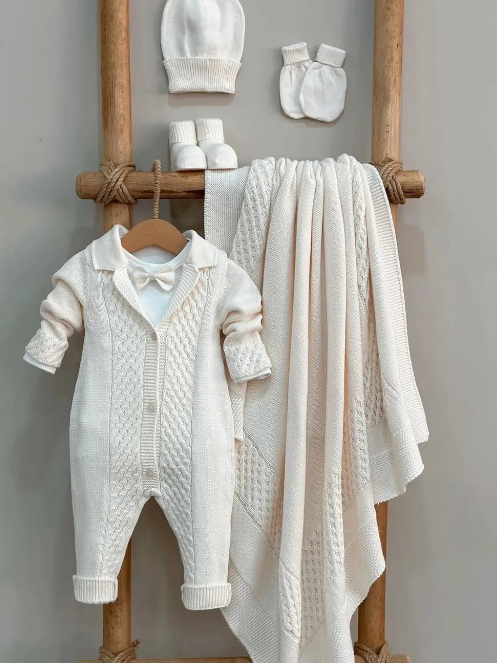 Coffret naissance bébé garçon crème 0-3 mois – Ensemble pièces