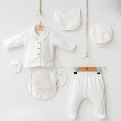 [Premium] Ensemble naissance garçon 100% coton bio blanc – Haut, pantalon, casquette, gants et bavoir – 0-3 mois