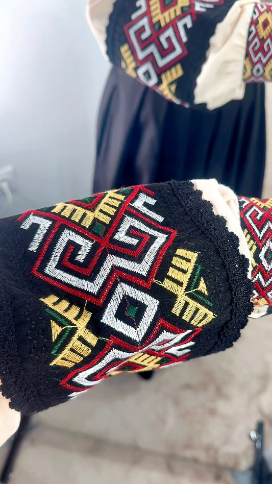 [Premium] Blouse brodée - manche ballon - crème