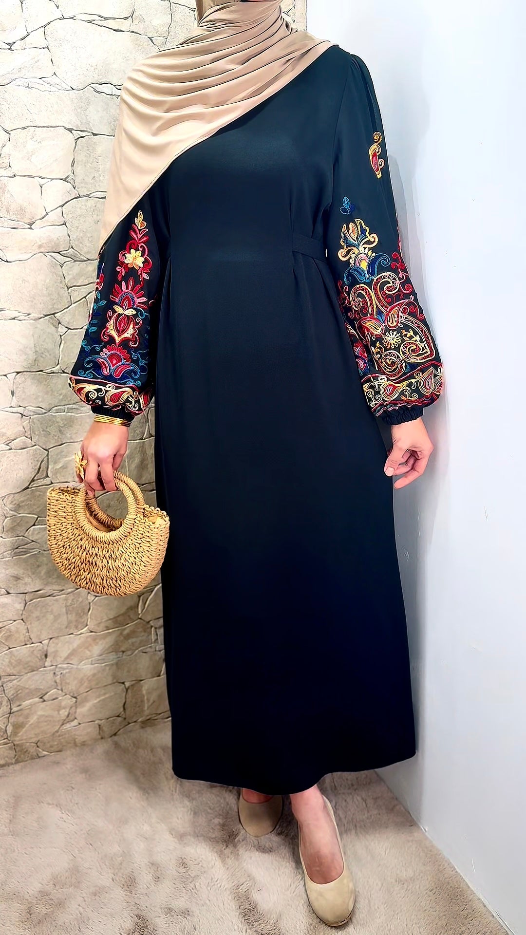 [Premium] Robe manche ballon - broderie - noir pur