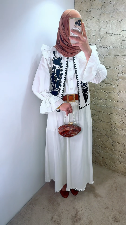 [Premium]  Gilet sans manche brodé - blanc