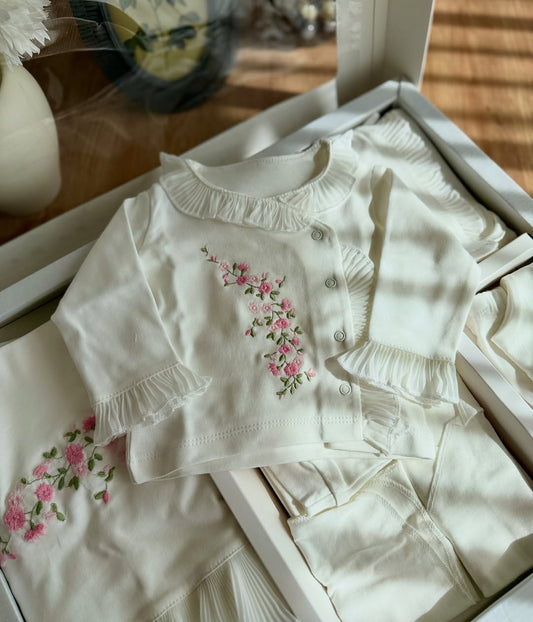 [Premium Range] 5-teiliges Baby-Mädchen-Set – Weiß, Bio-Baumwolle (0–3 Monate) oder (3–6 Monate)