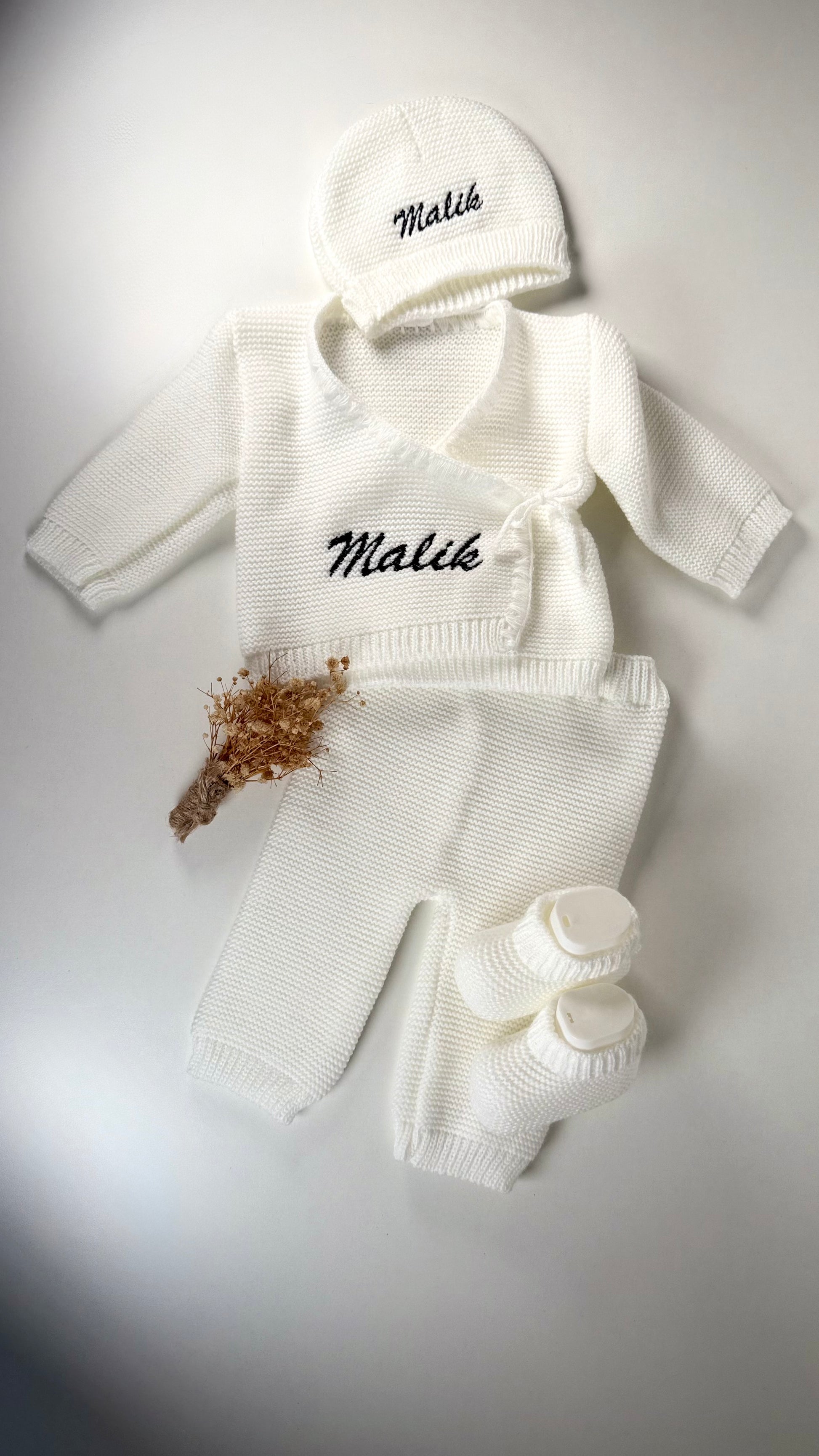 Ensemble bébé personnalisé en broderie avec son prénom ou surnom
