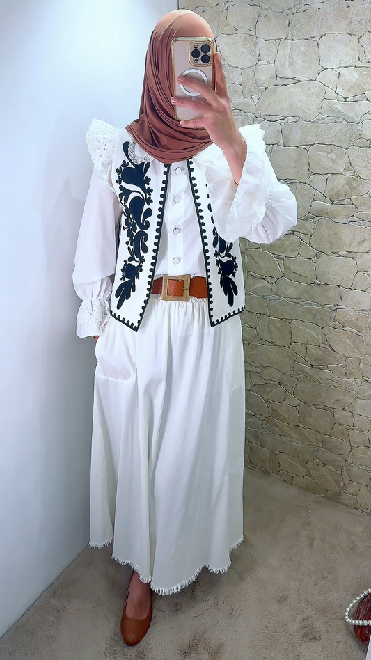 [Premium]  Gilet sans manche brodé - blanc