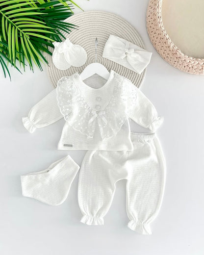 [Gamme Premium] Ensemble bébé fille 5 pièces – Blanc coton (0-3 mois)