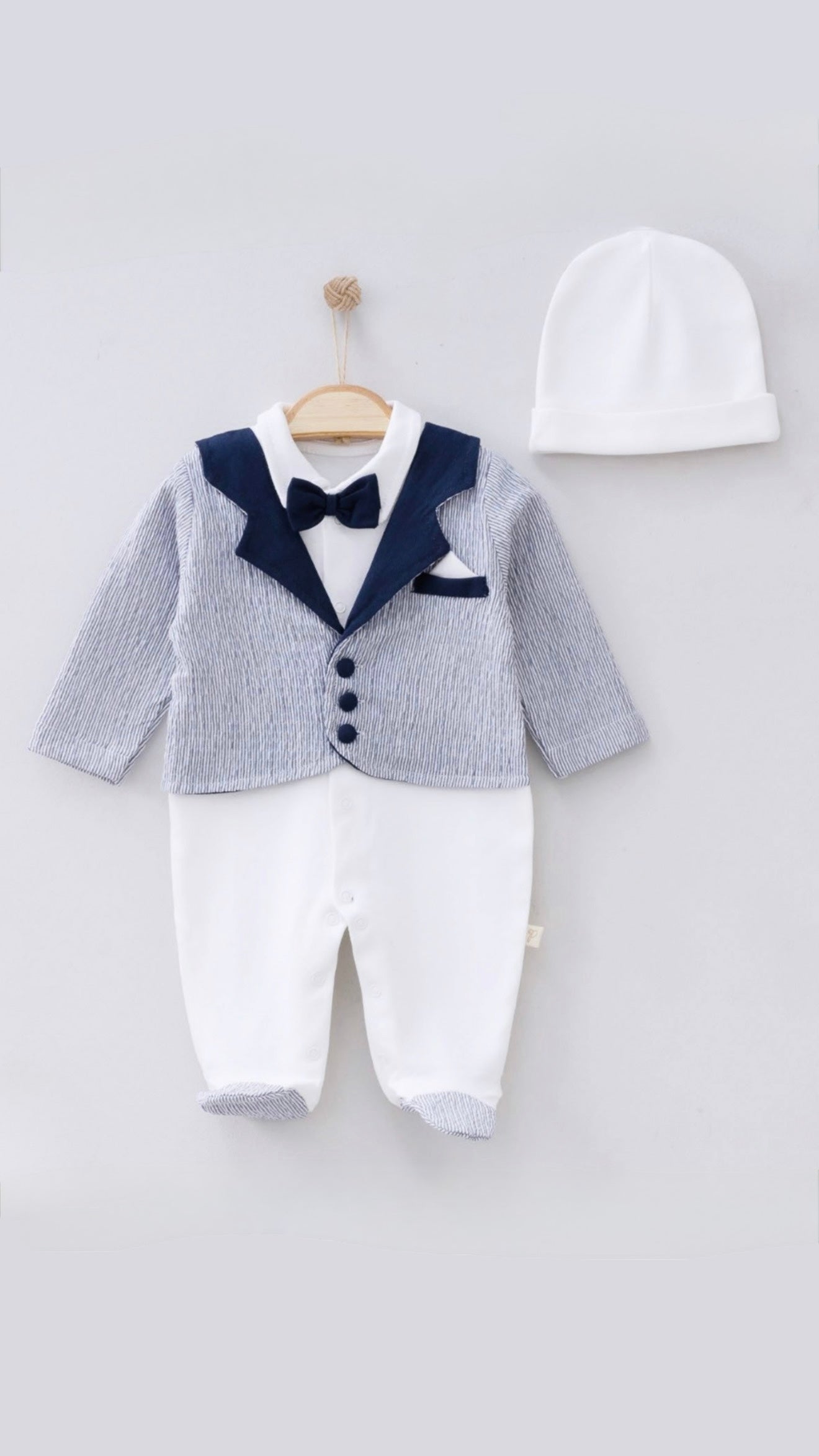 Ensemble bebe garçon taille naissance à 9 mois