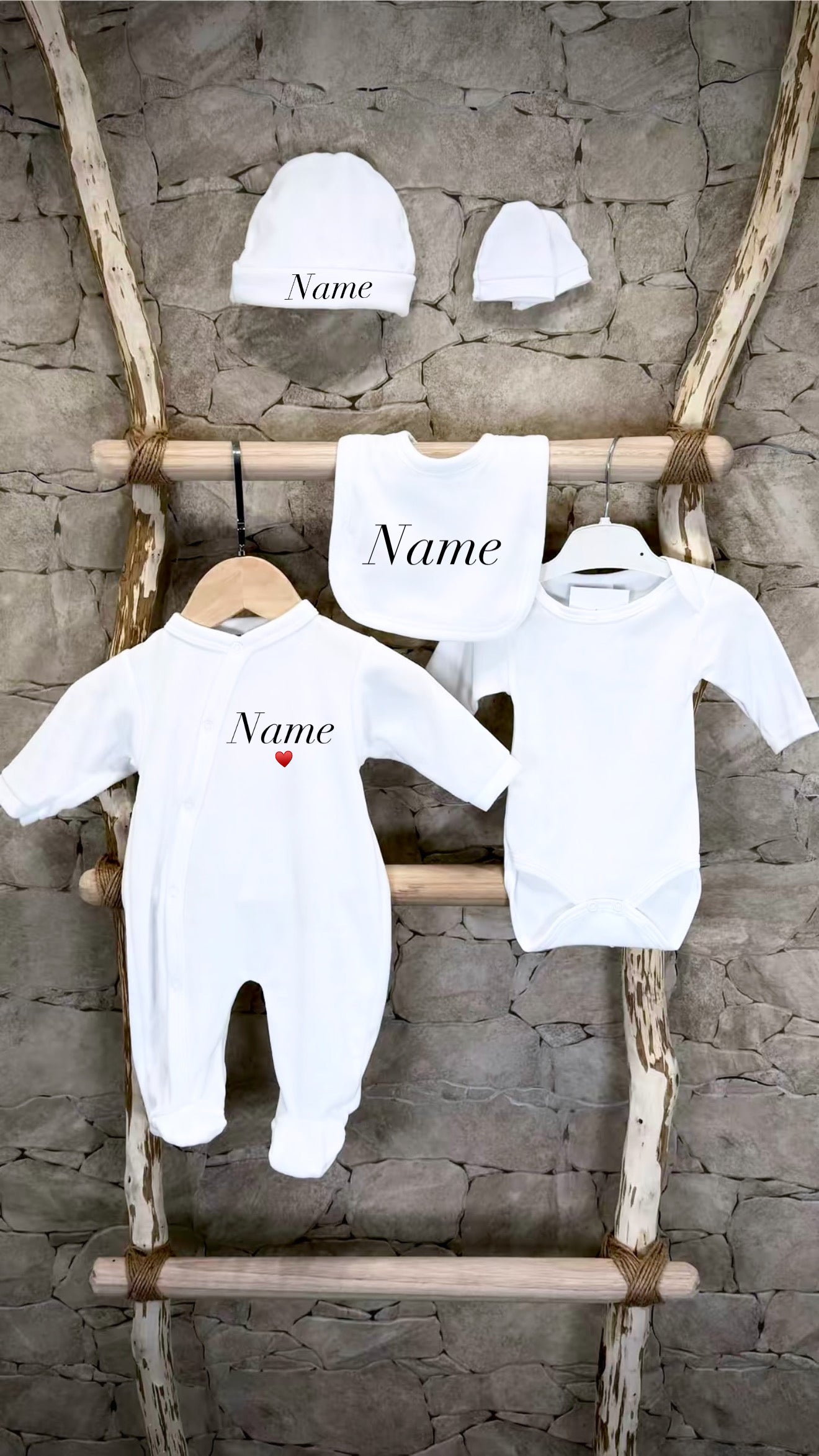 Kit de naissance personnalisée en broderie avec le prénom de bébé 