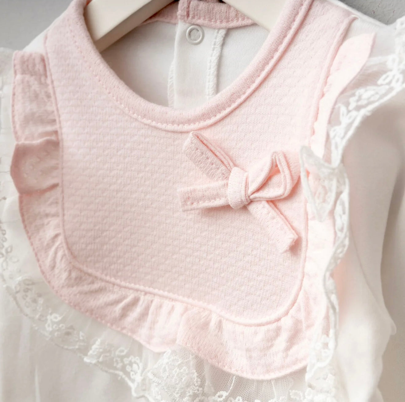 [Gamme Premium] Ensemble bébé fille – blanc pur ou rose perle, coton bio (0-6 mois)