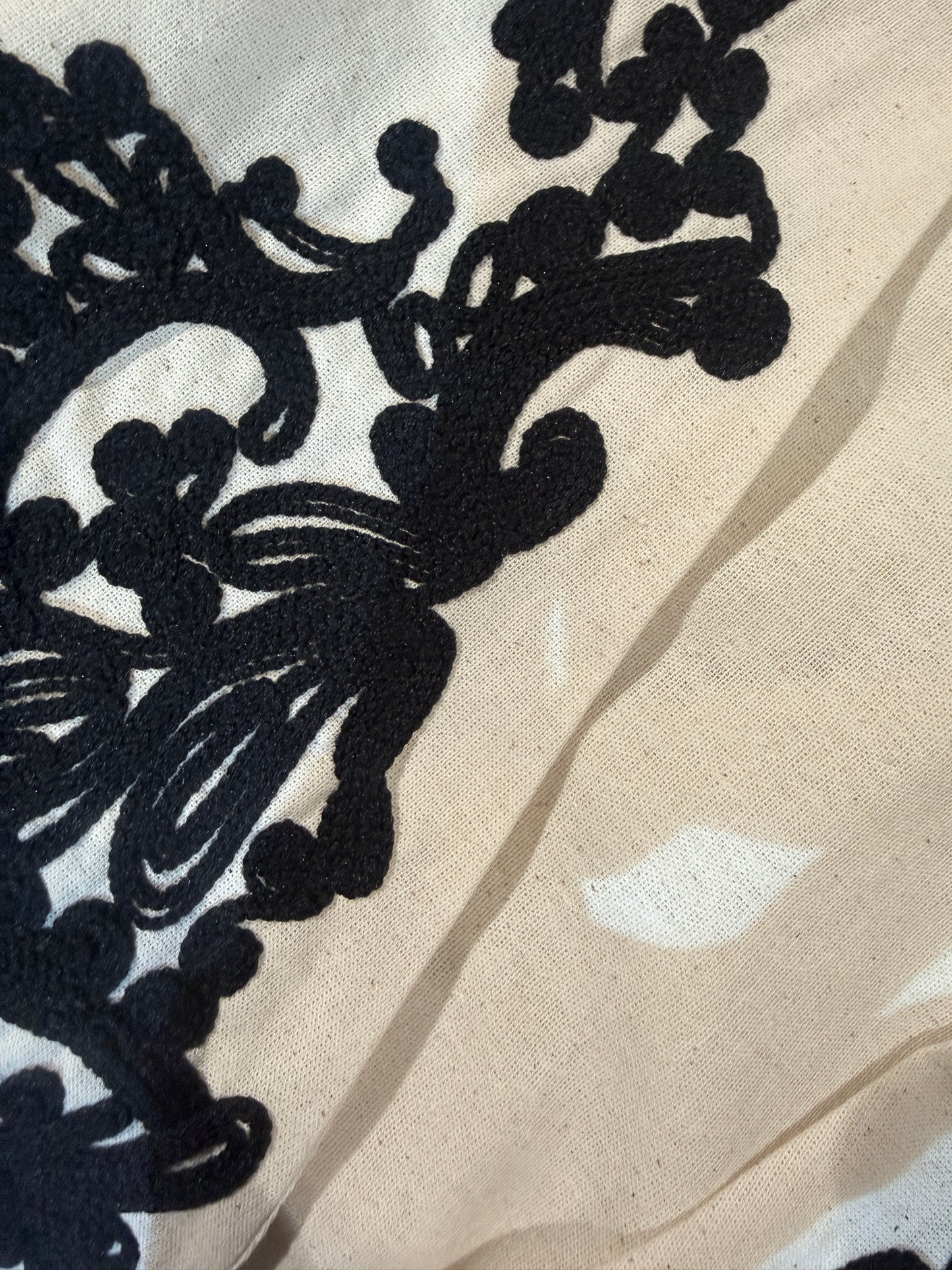 [Haut de gamme]  Gilet manche ballon brodé - noir ou crème