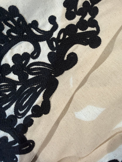 [Haut de gamme]  Gilet manche ballon brodé - noir ou crème