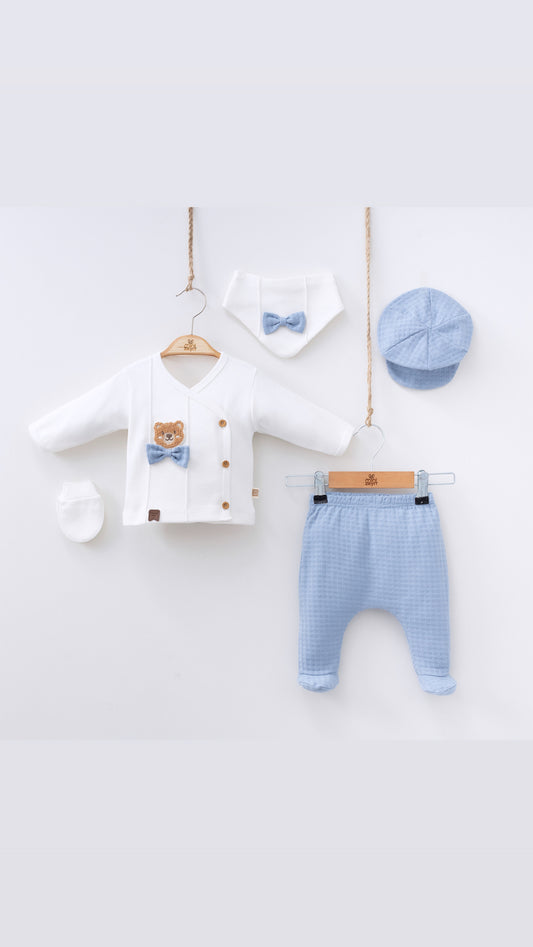 [Premium] Ensemble naissance garçon 100% coton bio bleu – Haut, pantalon, casquette, gants et bavoir – 0-3 mois