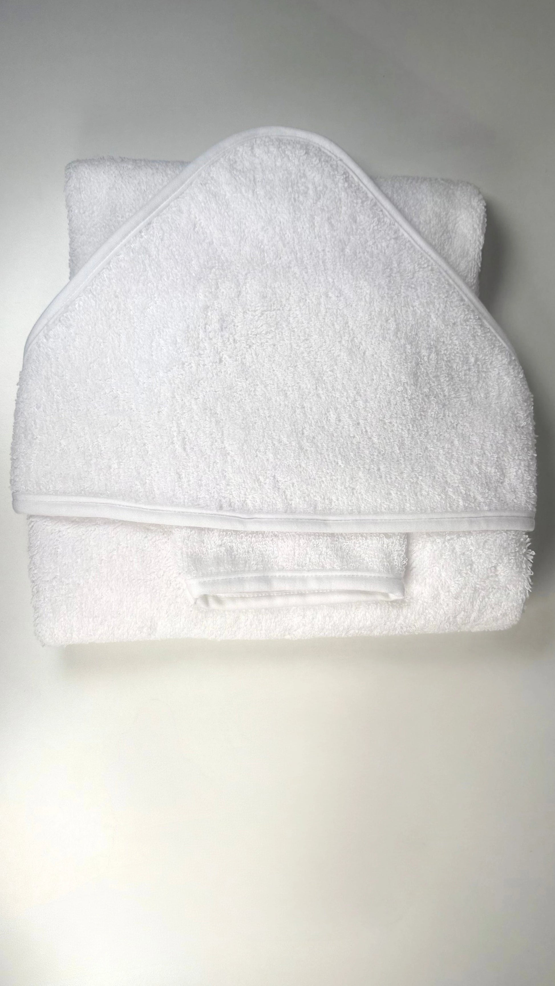 Cap de bain serviette personnalisé avec le prénom de bébé en coton