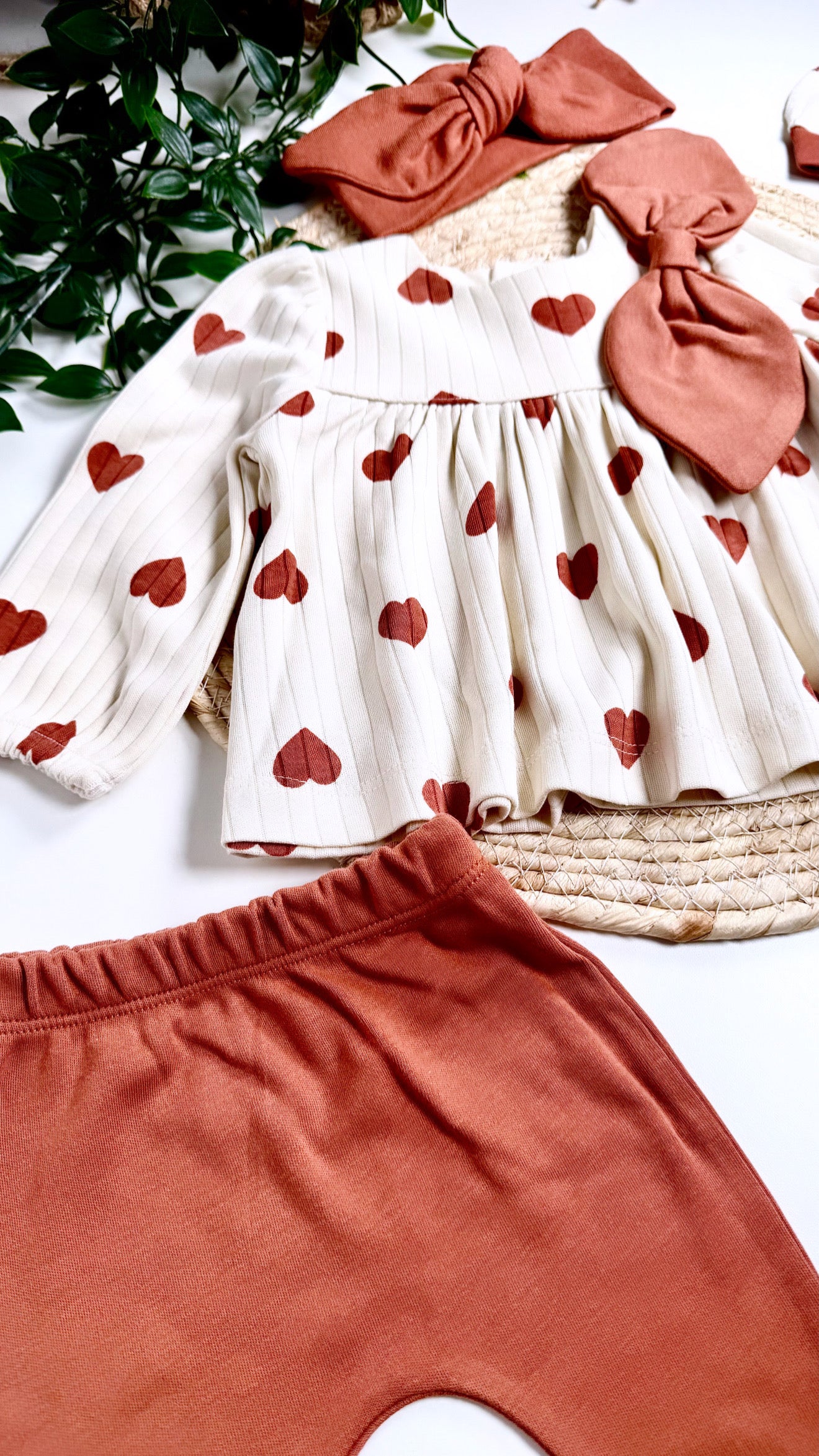 Coffret cadeau naissance crème et caramel – ensemble complet 5 pièces bébé