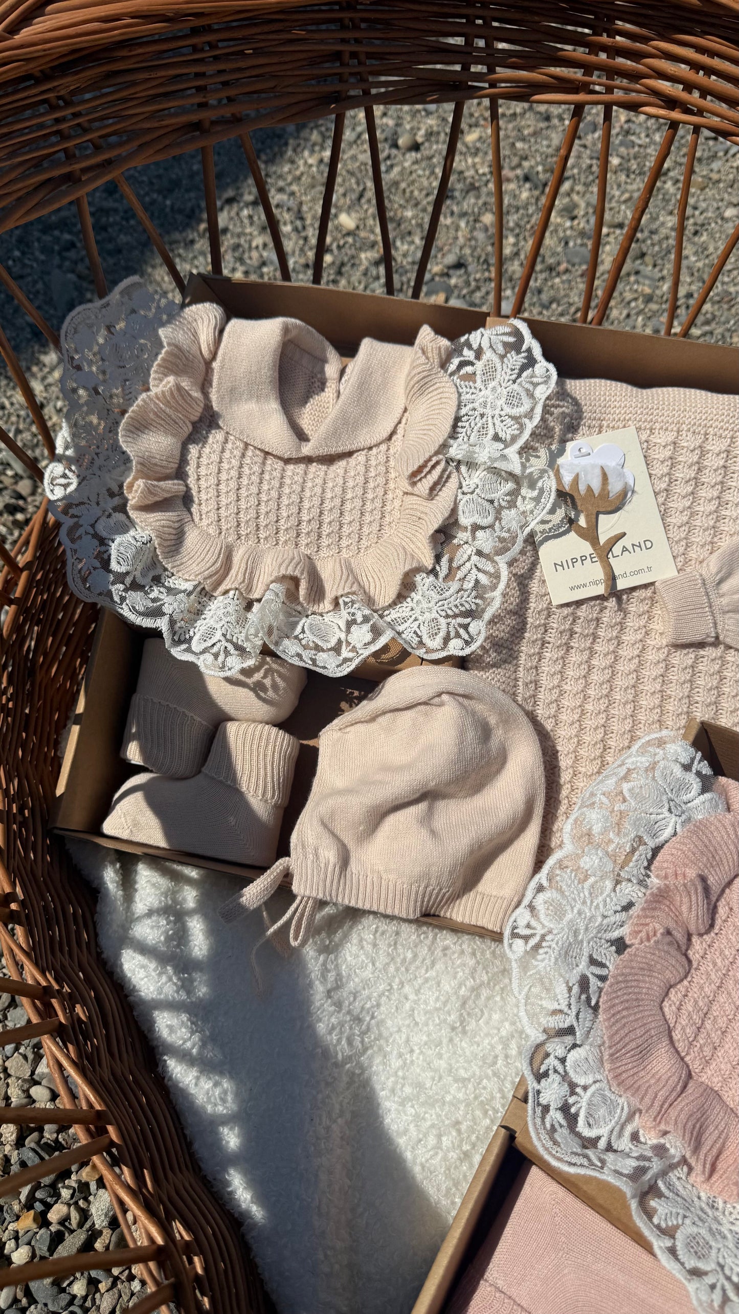 Coffret naissance 5 pièces pour bébé fille – idée cadeau maternité