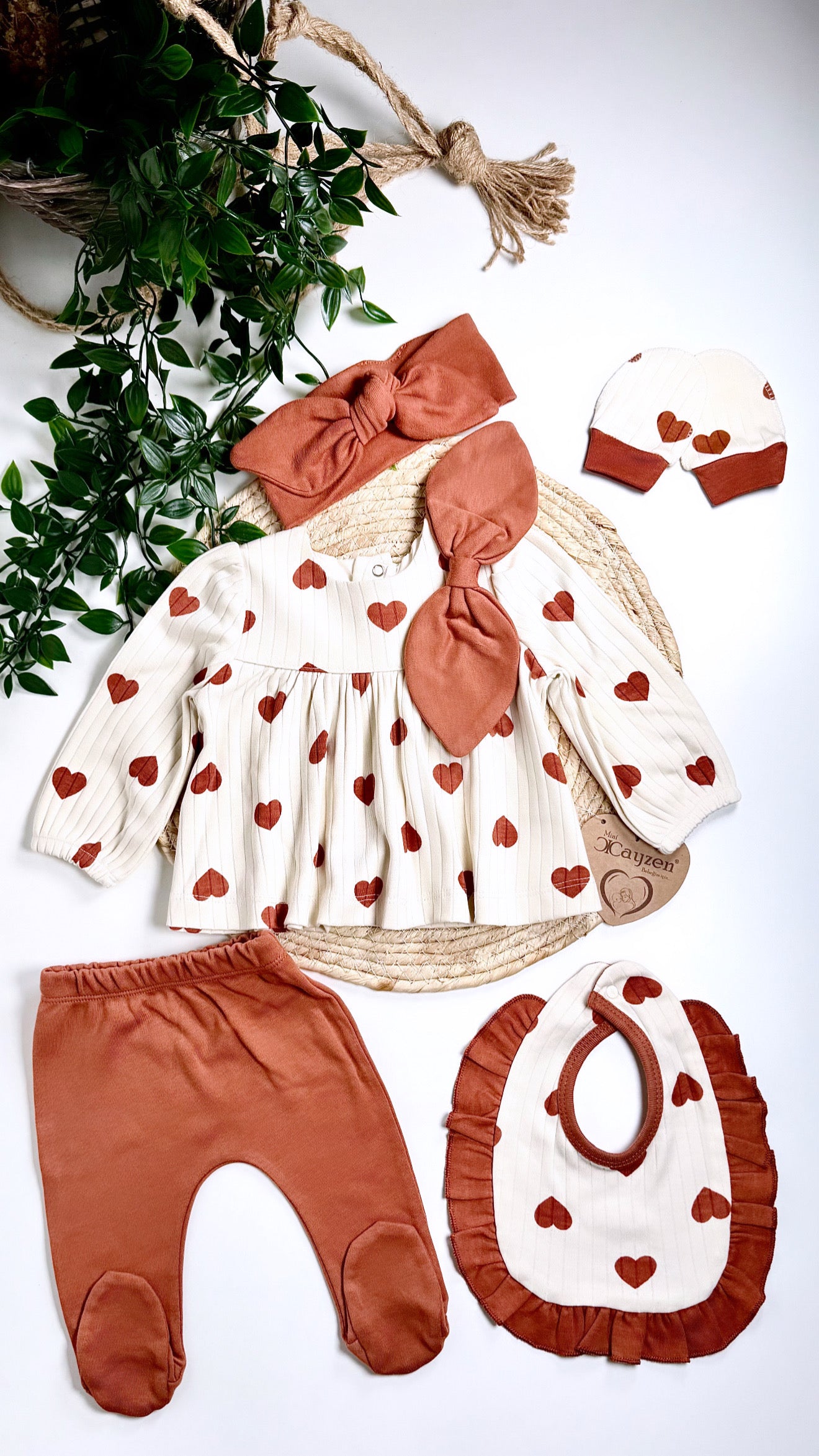 Ensemble naissance complet 5 pièces crème et caramel pour bébé – coton doux premium