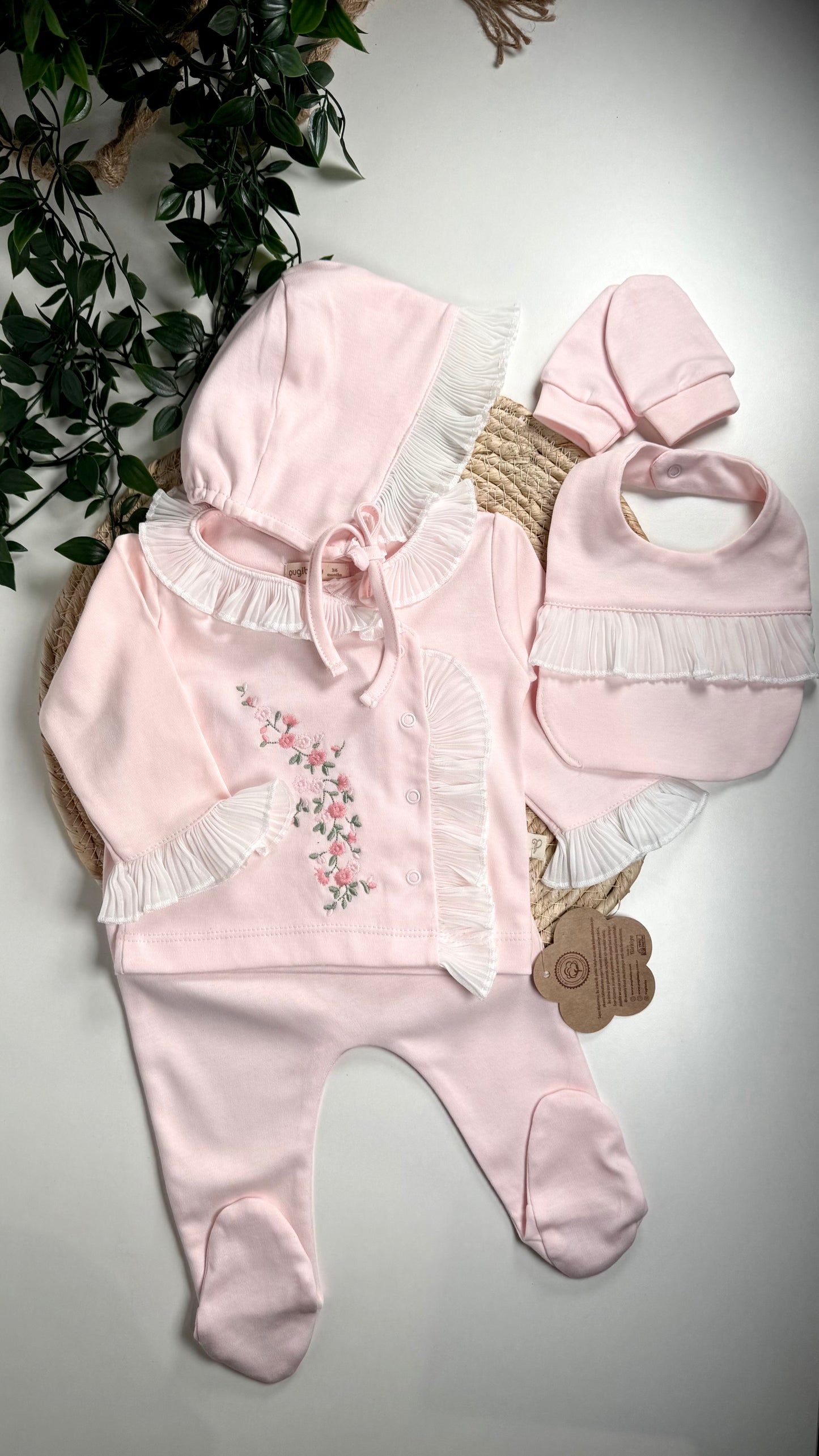 Ensemble naissance fille 5 pièces rose perle en coton bio 0-3 mois avec haut, pantalon, bonnet, gants et bavoir