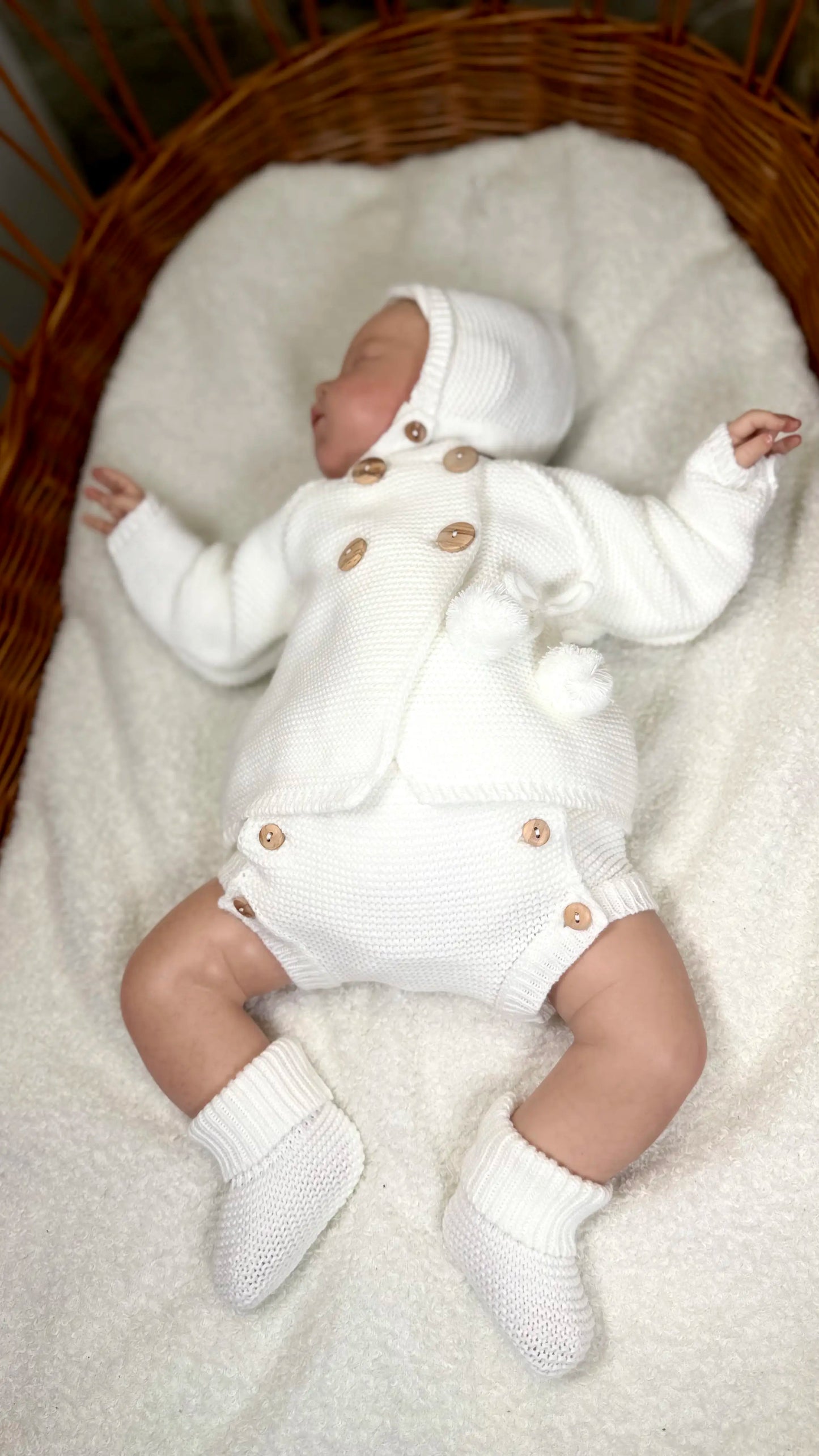 Tenue souvenir parfaite pour séance photo naissance – ensemble bébé blanc ou beige