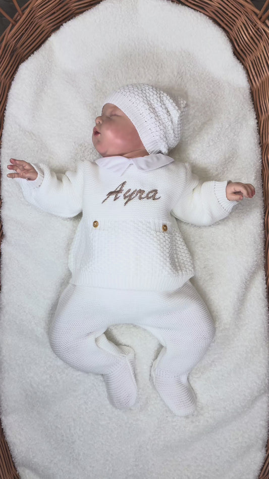 Video détail tenue de naissance personnalisée bébé garçon 